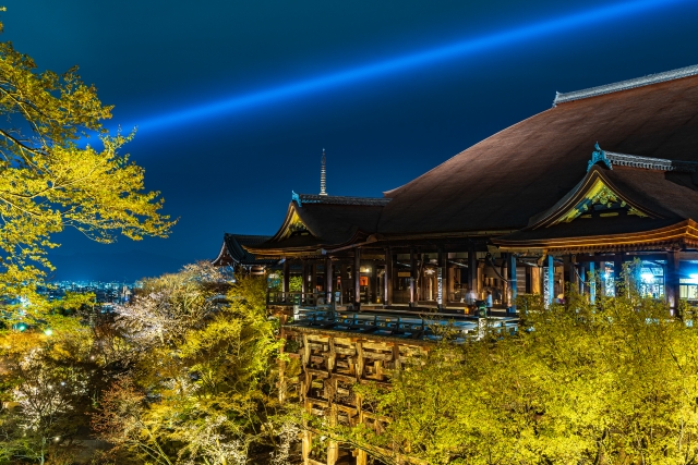 夜の清水寺舞台
