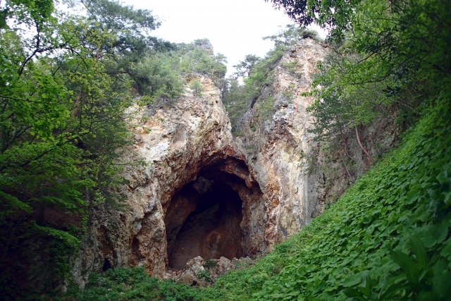 佐渡金山道遊の割戸