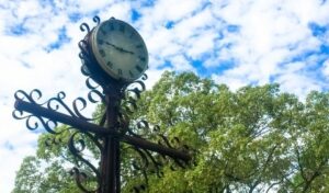 堺市のザビエル記念公園にある時計台